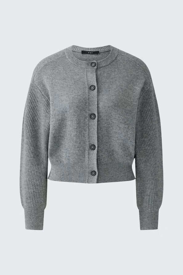 OUI | Vest
