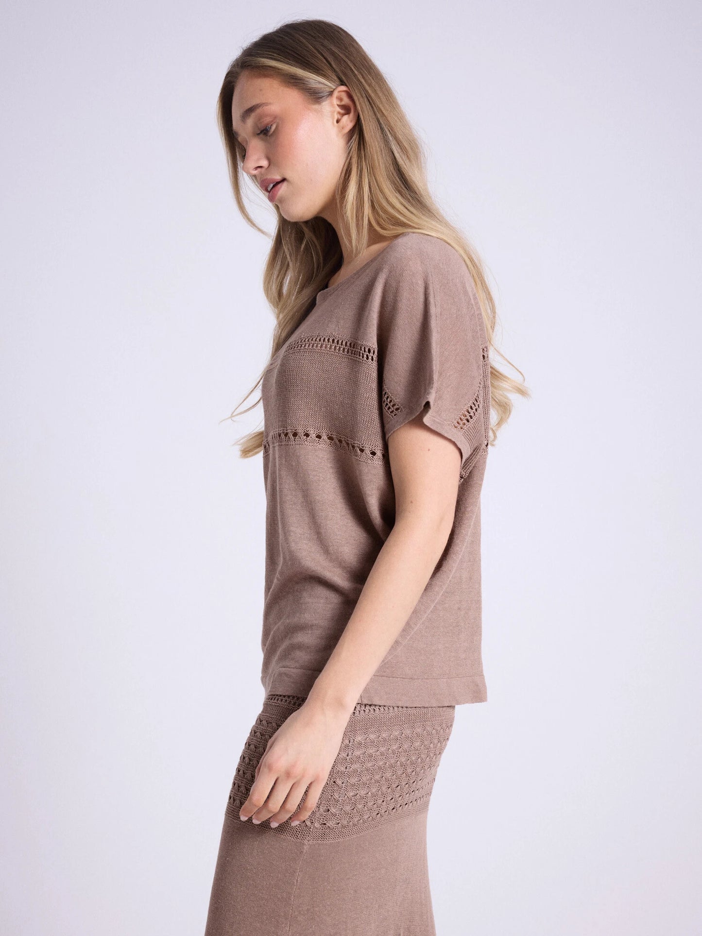 NOT SHY | Truitje