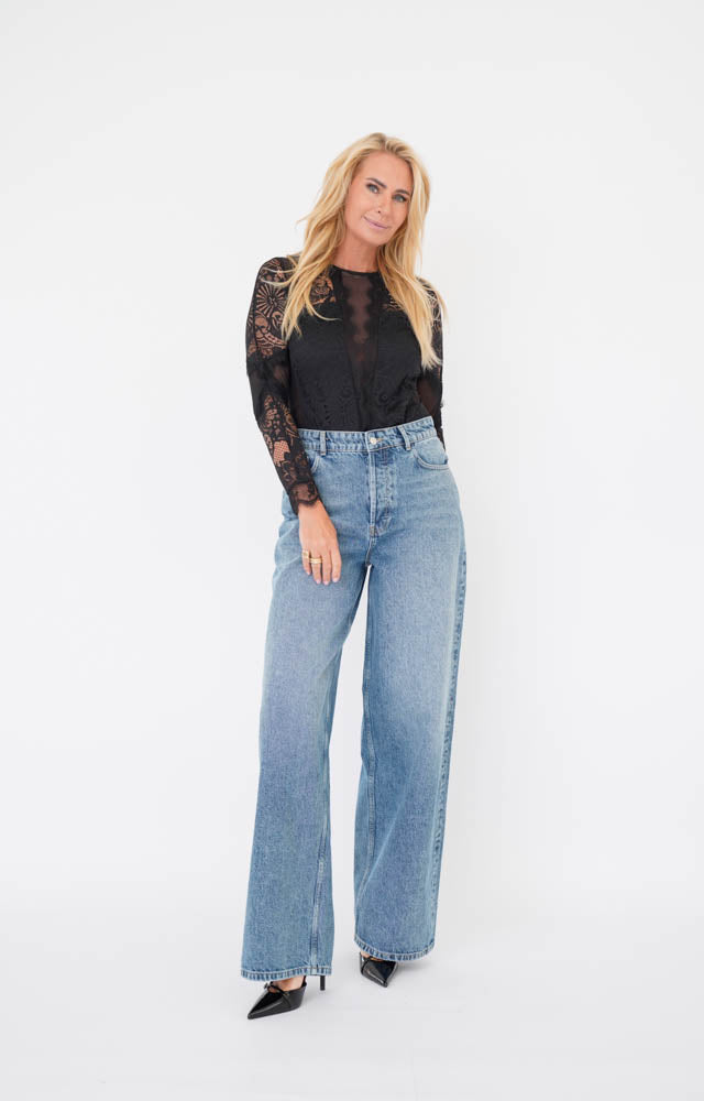 EST’SEVEN | Kalila Body