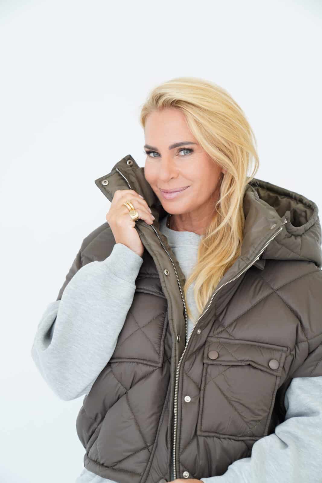 EST"SEVEN | Nara Cape