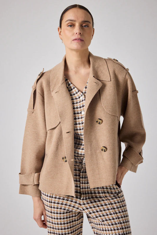 NOT SHY | Talita Vest