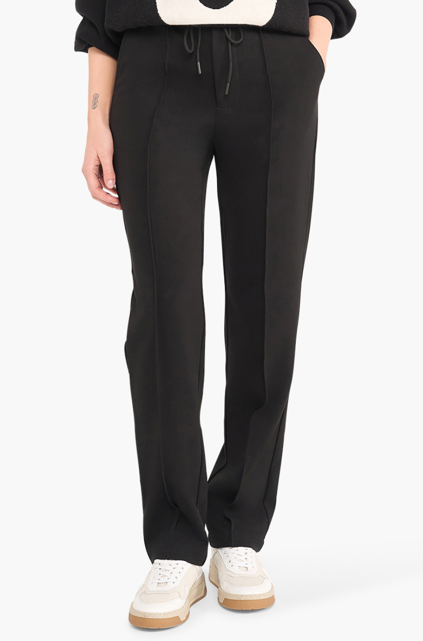 JANICE | Troy Broek